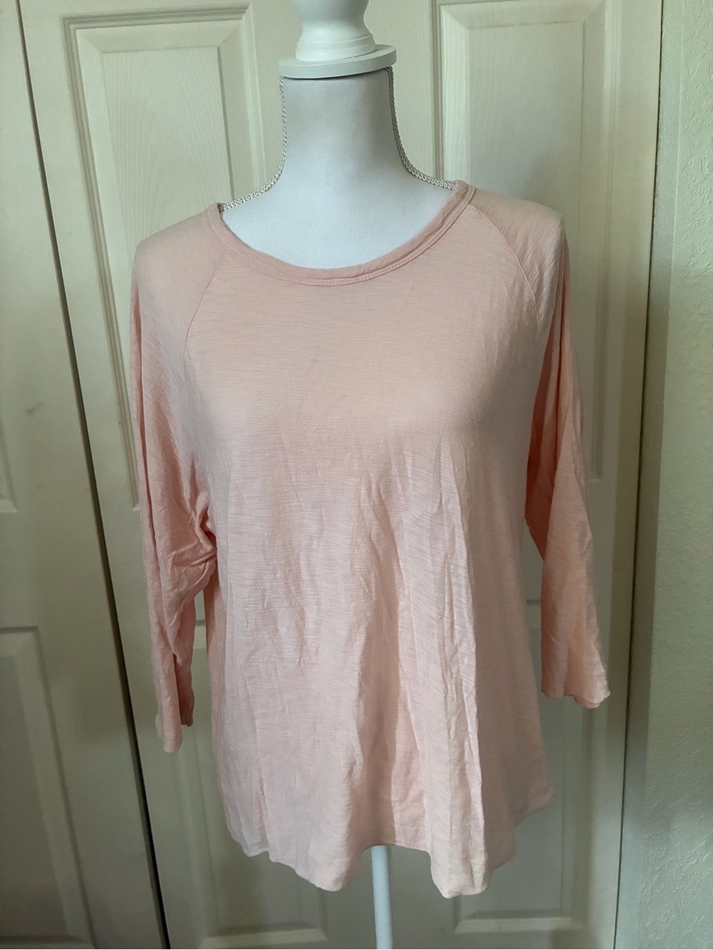James Perse Standard Light Pink Cotton Blend Raglan Relaxed Fit T-Shirt. Size 2